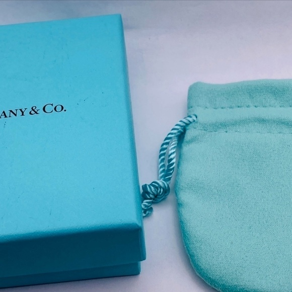 Tiffany & Co. Paloma Picasso Sterling "Love" Graffiti 16 in. Necklace w/box - Picture 7 of 8